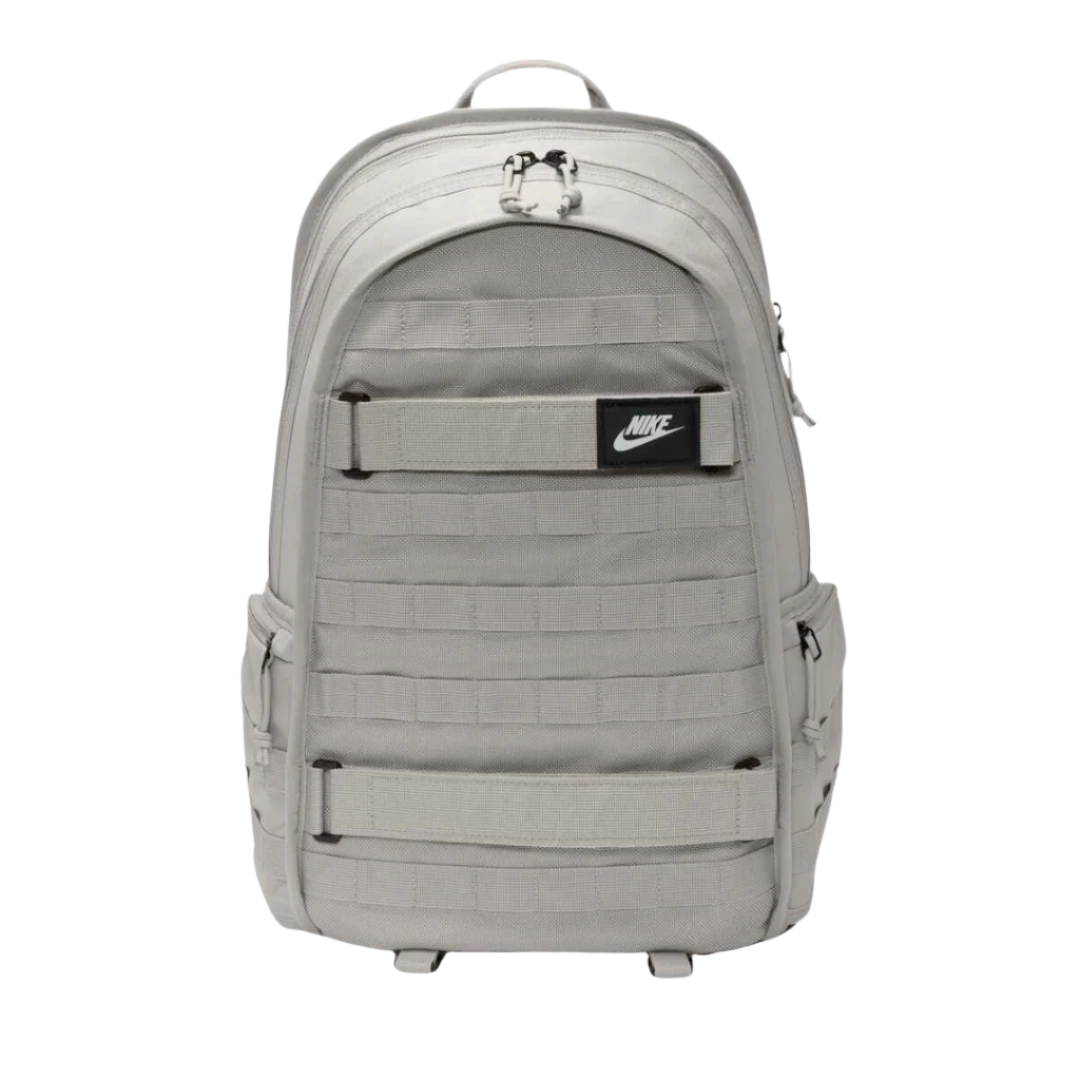  NIKE Sportswear RPM 26L Backpack 2.0 - Grey
